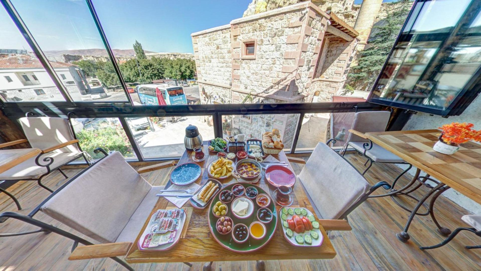 Atax Cave House Аванос